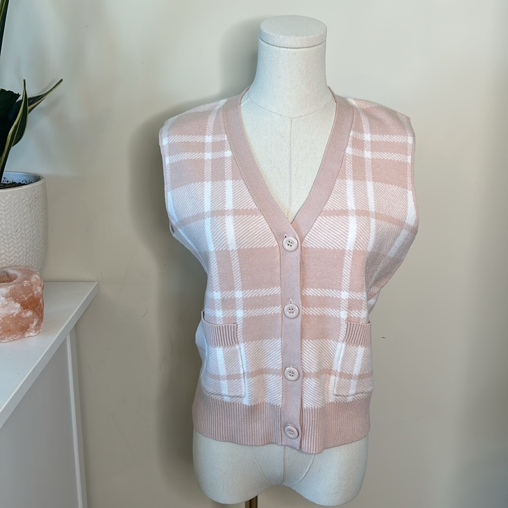 SIONI sweater vest plaid pink and white medium button up